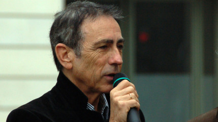 Alain Chamfort tacle Michel Sardou