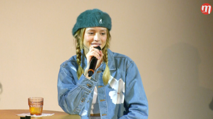 Angèle revient sur son rôle dans "Astérix et Obélix : la terre du milieu" Angèle revient sur son rôle dans "Astérix et Obélix : la terre du milieu"