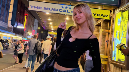 Ang&egrave;le s'impose un d&eacute;fi &eacute;tonnant cet &eacute;t&eacute; : le "No Mirror Challenge" !