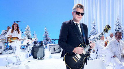 Benjamin Biolay fait l'unanimité avec son "christmas show"