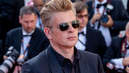 Benjamin Biolay réplique sèchement à Michel Fugain : "Il est complètement ravagé"