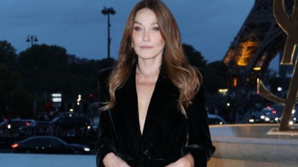 Carla Bruni et Giulia prônent la tendresse
