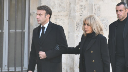C&eacute;line Dion : Emmanuel et Brigitte Macron parmi les spectateurs de son avant-dernier concert &agrave; Paris