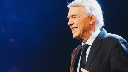 "Certaines personnes m&rsquo;ont pas mal roul&eacute;" : Le jour o&ugrave; Salvatore Adamo s'est fait trahir par un ami !