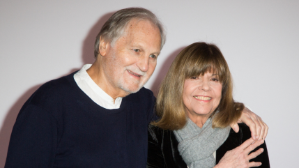 Chantal Goya : endett&eacute;e de plus de 2 millions d&rsquo;euros, son salaire mensuel d&eacute;voil&eacute; !