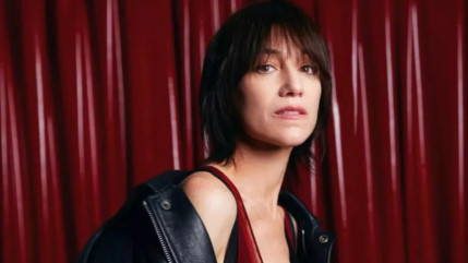 Charlotte Gainsbourg d&eacute;voile un &eacute;mouvant hommage &agrave; son p&egrave;re