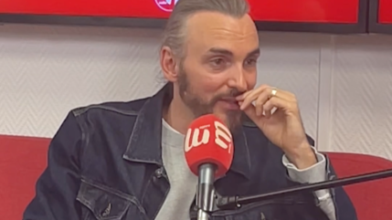 Christophe Willem raconte les coulisses de son duo avec Kylie Minogue : "Elle est tellement simple et accessible"