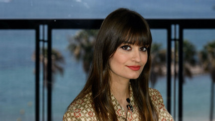 Clara Luciani de passage à Londres, elle dévoile un nouveau cliché de son ventre rond !