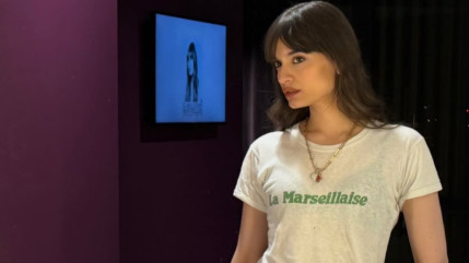 Clara Luciani dépasse le million d'albums vendus dans le monde entier Clara Luciani dépasse le million d'albums vendus dans le monde entier