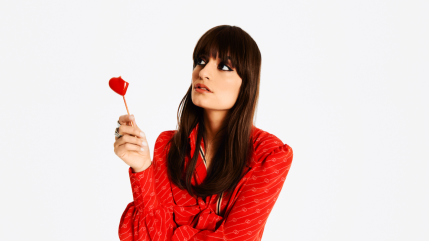 Clara Luciani va tourner dans une comédie musicale !