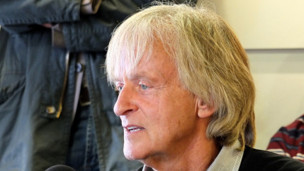 Dave revient sur ses propos concernant sa retraite Dave revient sur ses propos concernant sa retraite