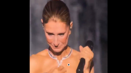 Emue aux larmes, C&eacute;line Dion remonte sur sc&egrave;ne &agrave; Paris apr&egrave;s six ans d&rsquo;absence