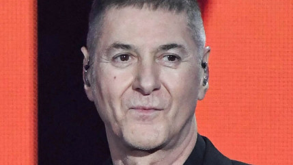 Etienne Daho : met en lumière son nouvel album avec son titre "Le phare"