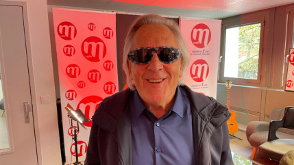 Gilbert Montagné : son combat pour les mal-voyants, les distributeurs de billets et l'audiodescription