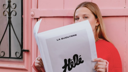 Héléna : après la sortie d’un premier album empli d’émotion, elle évoque une nouvelle fois sa relation avec Pierre Garnier, et n’hésite pas à montrer son agacement