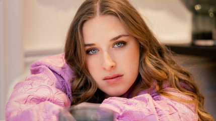 Héléna révèle ce qu'elle a mal vécu pendant la "Star Academy" Héléna révèle ce qu'elle a mal vécu pendant la "Star Academy"