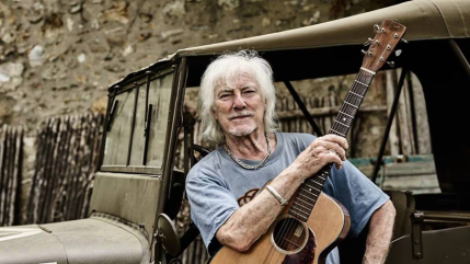 Hugues Aufray : ses surprenantes confidences sur Brigitte Bardot et son entourage, "des voyous"