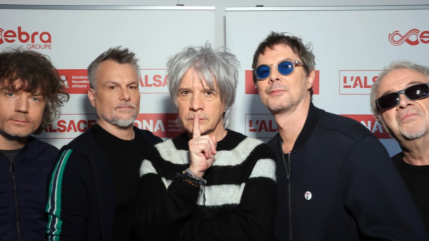 Indochine : le célèbre groupe de rock français multiple les succès, et signe un nouveau record pour son dernier album "Babel Babel"