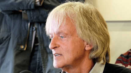 "J'ai entendu hurler" : Les terribles témoignages de Dave sur le divorce de ses parents "J'ai entendu hurler" : Les terribles témoignages de Dave sur le divorce de ses parents