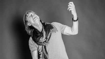 Jean-Louis Aubert : il annonce une tragique nouvelle, en plein milieu d’un concert