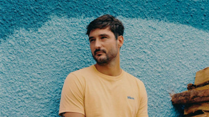 Jérémy Frérot mal à l'aise, il se fait draguer lourdement en plateau par une humoriste : "J'ai envie qu'il me ch*vauche"