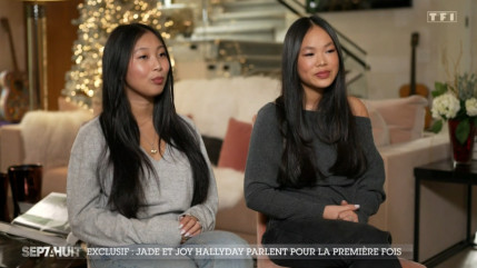 Johnny Hallyday : Jade et Joy partagent de tendres souvenirs de leur père Johnny Hallyday : Jade et Joy partagent de tendres souvenirs de leur père