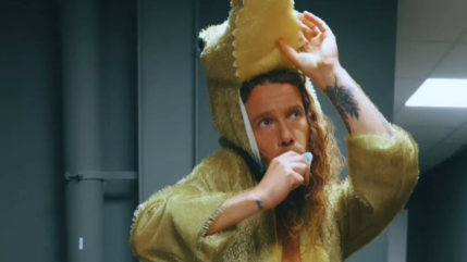 Julien Doré, le chanteur à l'humour décapant : les moments où il nous a fait le plus rire !