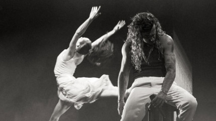 Julien Doré : très ému, il remercie ses fans pour sa tournée qui cartonne