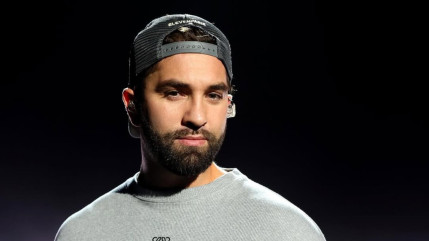 Kendji fait une grande annonce  un an après le drame : "Je m'apprête à..."