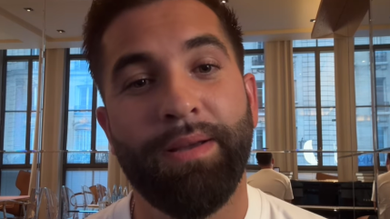 Kendji Girac fait son mea-culpa dans une longue vidéo Kendji Girac fait son mea-culpa dans une longue vidéo