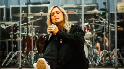 Lara Fabian évoque sa collaboration avec Slimane et réagit à sa condamnation !