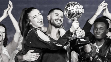 Lénie : Après "Danse avec Les Stars", la chanteuse a-t-elle reçu des nouvelles de son père ? Lénie : Après "Danse avec Les Stars", la chanteuse a-t-elle reçu des nouvelles de son père ?