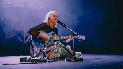 Louane se rappelle son début de carrière : "Je prenais les gens de haut comme si j’étais Britney Spears"