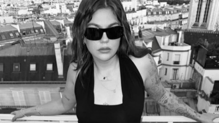 Louane : son nouveau tatouage troublant en pleine rumeur de s&eacute;paration avec Florian Rossi