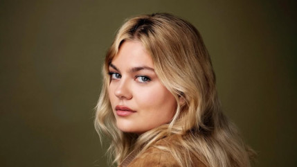 Louane : une sublime reprise de Charles Aznavour avec le candidat Arménien pour l'Eurovision