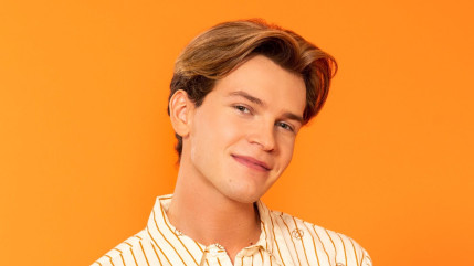 Louis Albi évoque le harcèlement scolaire qu'il a subi