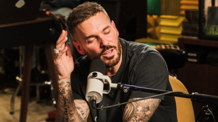 Matt Pokora : tendre moment avec ses enfants pour la Fête des Mères Matt Pokora : tendre moment avec ses enfants pour la Fête des Mères