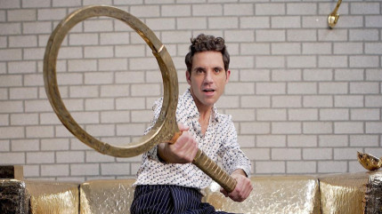 Mika revient sur un épisode de son enfance : "Les huissiers nous avaient tout pris"