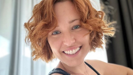 Natasha St Pier sans maquillage : elle dévoile sa vraie voix "sans effet"