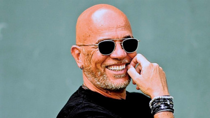 Pascal Obispo : découvrez ce tube de reggaeton des années 2000 qu'il a écrit sous pseudonyme