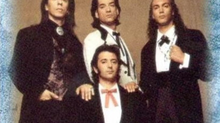 Pascal Periz : Ahmed Mouici (Pow Wow) vit un "deuil compliqué" Pascal Periz : Ahmed Mouici (Pow Wow) vit un "deuil compliqué"