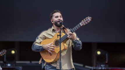 Retour aux sources pour Kendji Girac, il nous ouvre les portes de son domicile