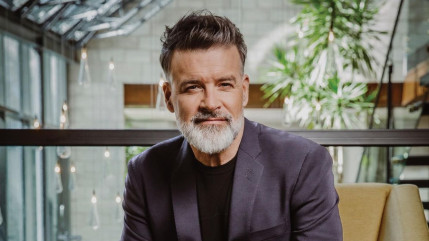 Roch Voisine se confie sur ses difficultés après le succès de son tube "Hélène"