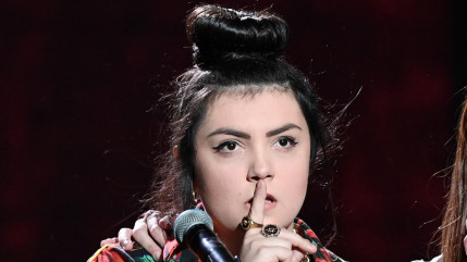 Hoshi lance un appel à l’aide : "Sauvez-nous tant qu’il est encore temps"