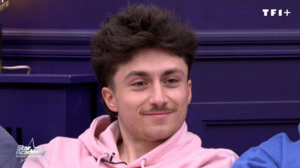 Star Academy : Coup de théâtre ! Léo officialise sa rupture… et les internautes soupçonnent un rapprochement avec Jeanne ! Star Academy : Coup de théâtre ! Léo officialise sa rupture… et les internautes soupçonnent un rapprochement avec Jeanne !