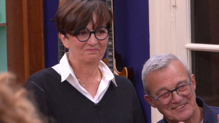 "Star Academy" : les élèves rendent hommage à Grégory Lemarchal devant ses parents "Star Academy" : les élèves rendent hommage à Grégory Lemarchal devant ses parents