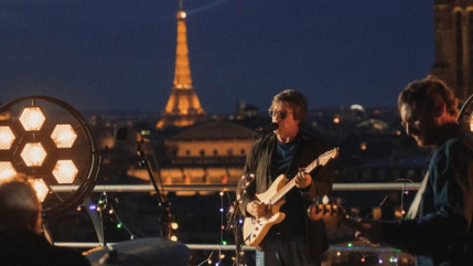 Thomas Dutronc &eacute;voque les infid&eacute;lit&eacute;s de son p&egrave;re Jacques Dutronc : " Il y a eu des secousses "