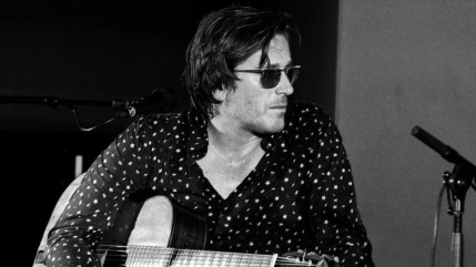 Thomas Dutronc sur Françoise Hardy : "Maman ne va pas bien" Thomas Dutronc sur Françoise Hardy : "Maman ne va pas bien"