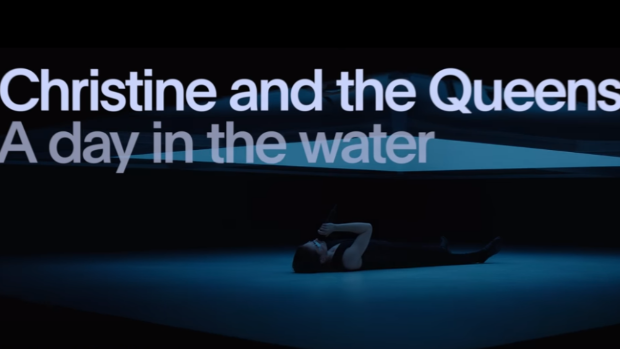Christine and the Queens s'immerge "A day in the water"
