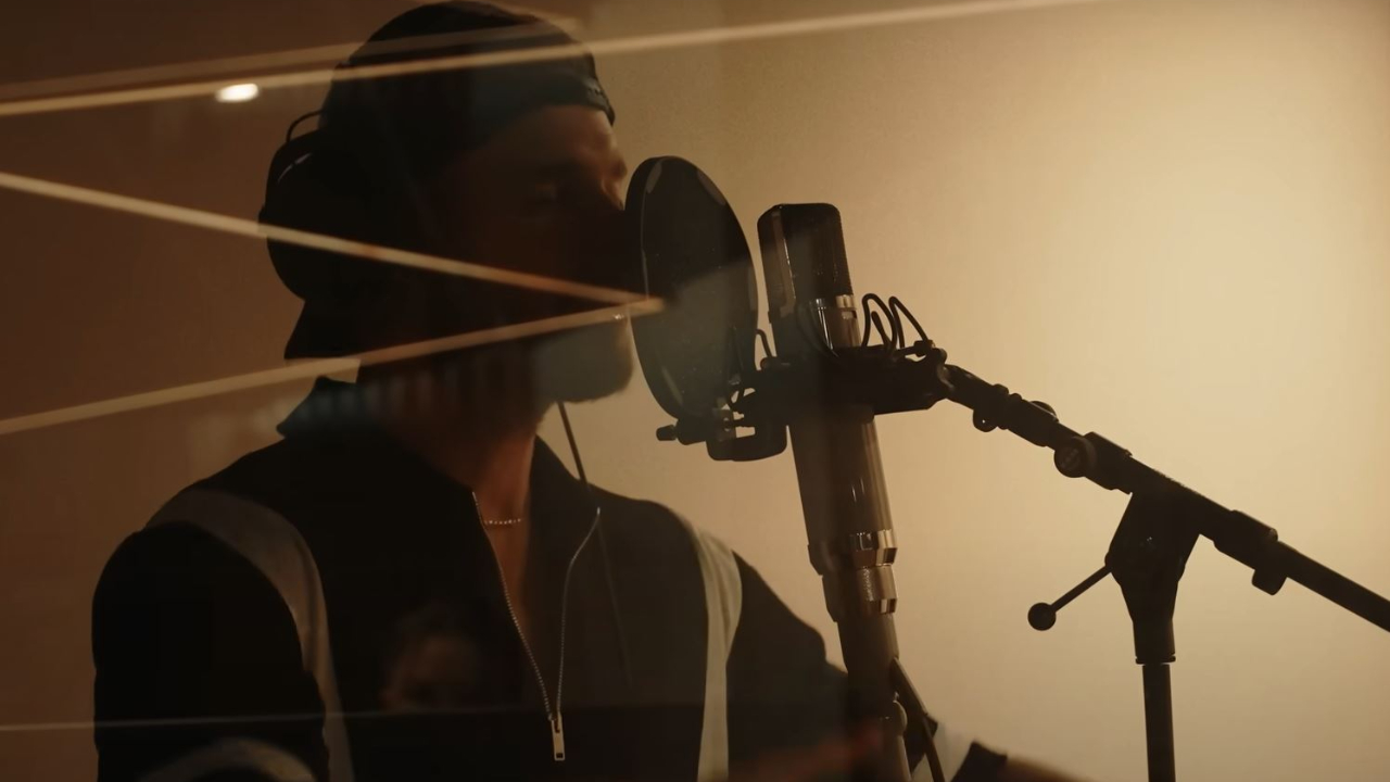 Matt Pokora déclare sa flamme à Christina Milian dans "Mille Fois"